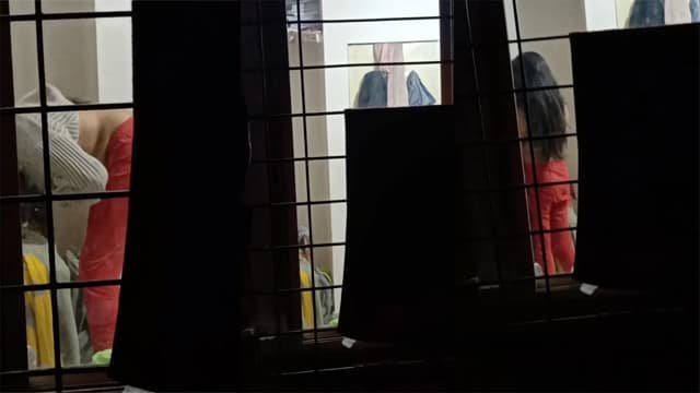 Neighbor Girl Changing Clothes Arousing Video 2026