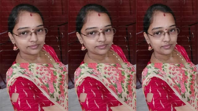 Horny Bhabhi Neighbor Boy Bathroom Sex Leak MMS