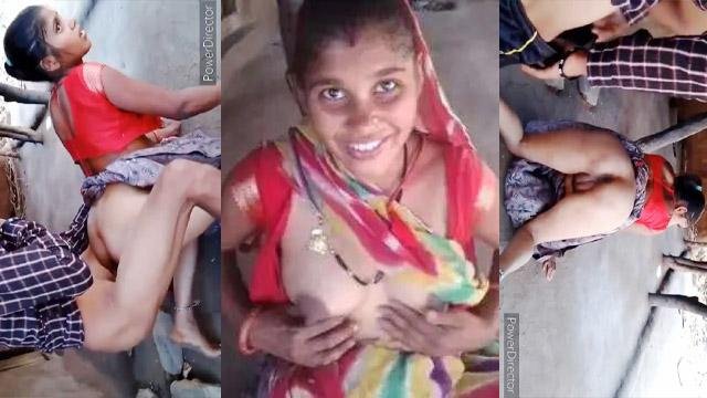 Dudhwala Ne Village Bhabhi Ko Outdoor Hard Choda